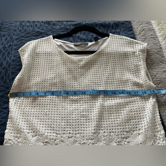 👚ESPRIT Lace Sleeveless Top - Picture 5 of 7